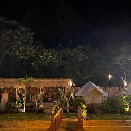 Emayan Glamping Kubupenlokan Kültér fotó