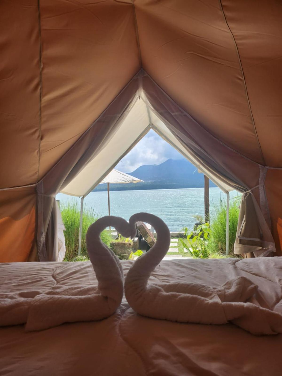 Emayan Glamping Kubupenlokan Kültér fotó