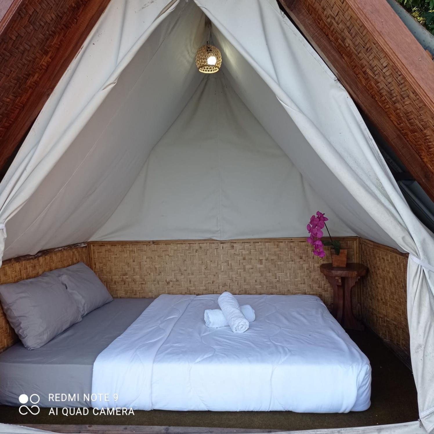 Emayan Glamping Kubupenlokan Kültér fotó